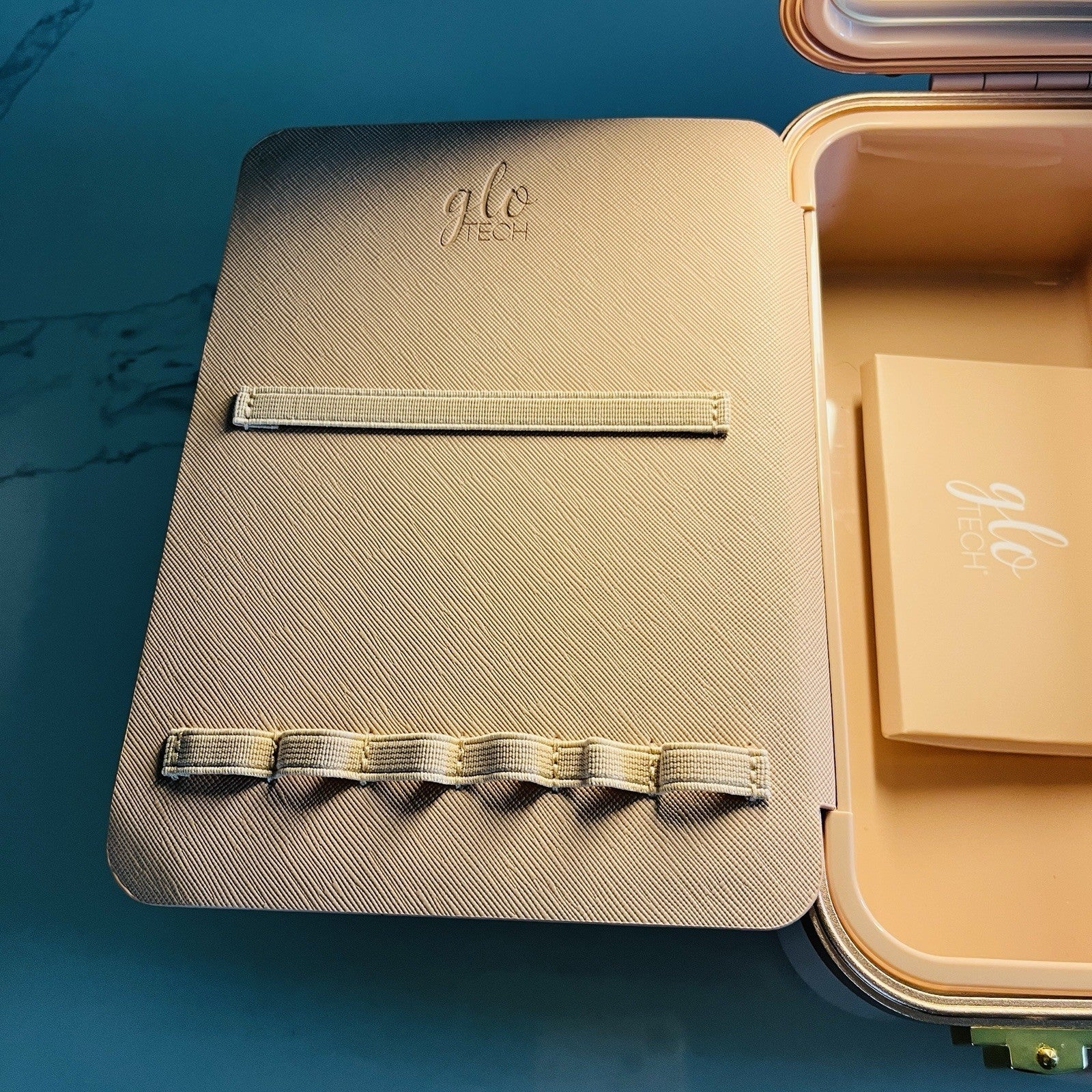 Glo Tech Beauty Travel Case LED Mirror Max Organization