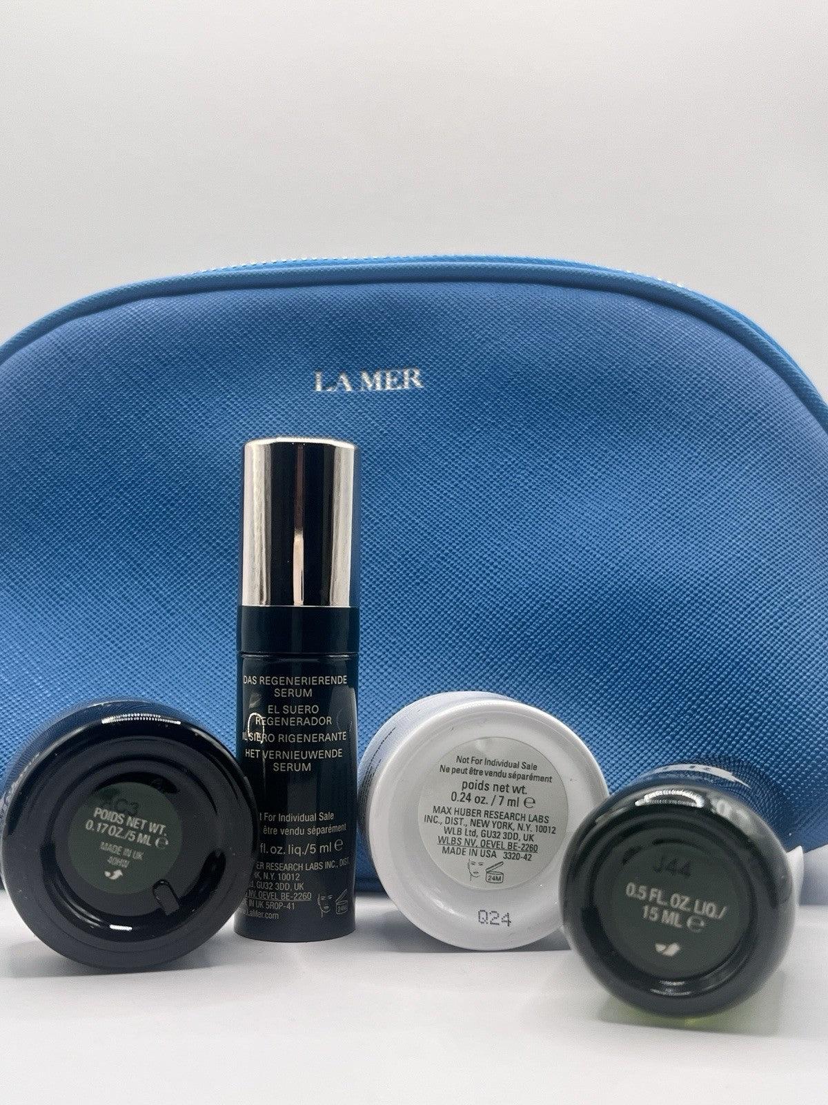 La Mer Travel Set Hydrating Luminous Renewal 4 Piece + Cosmetic Bag