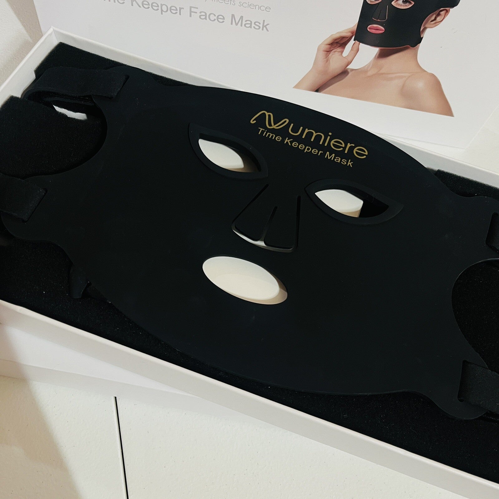 Numiere LED Mask Anti Aging Wearable Device Time Keeper NEW