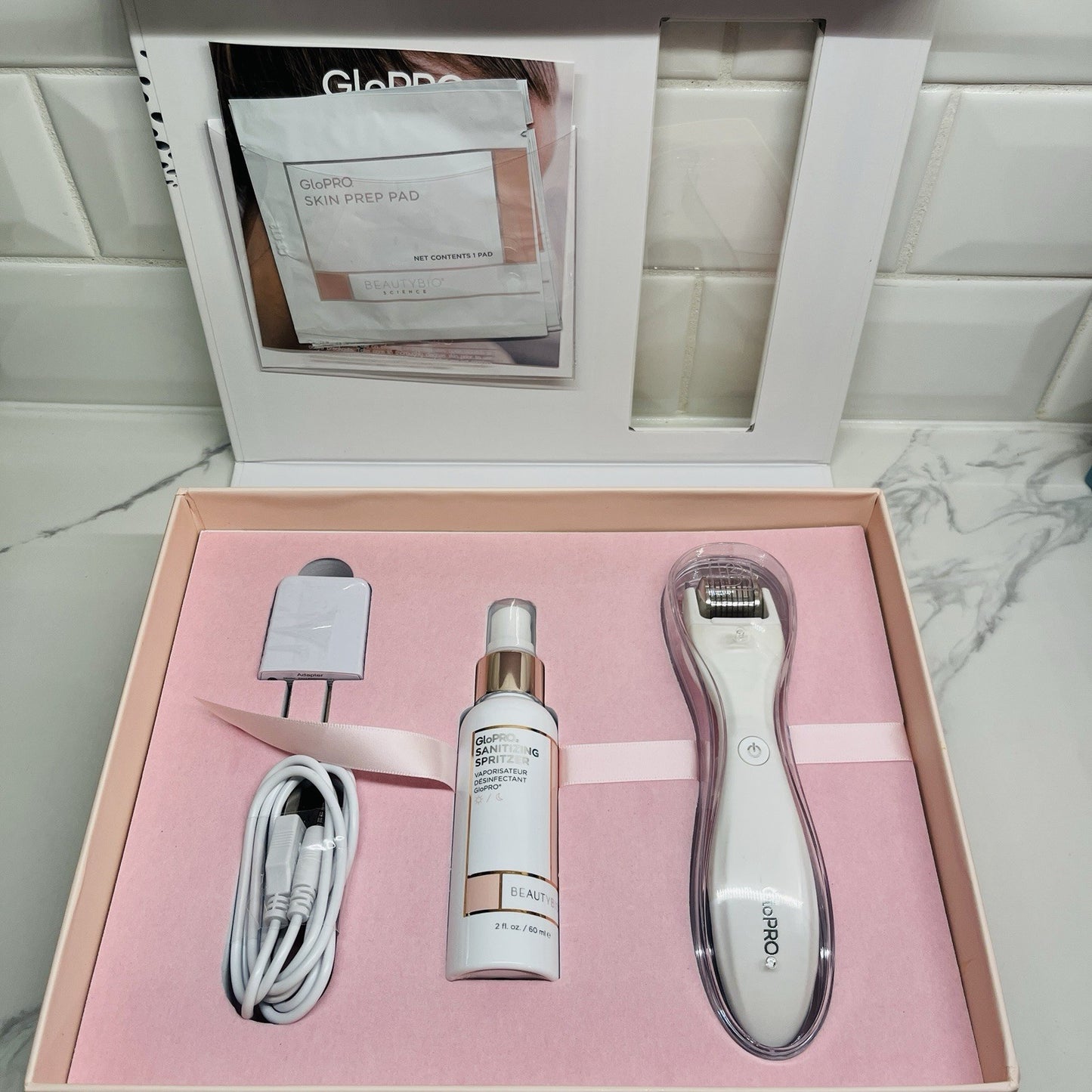 BeautyBio GloPRO Microneedling Device Regeneration Set Anti Aging