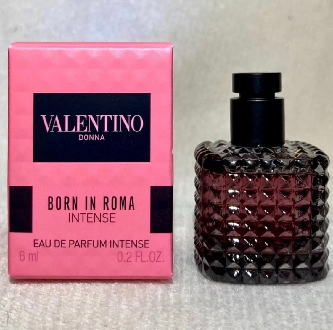 Valentino Donna Born in Roma Intense Perfume Reseller Bundle